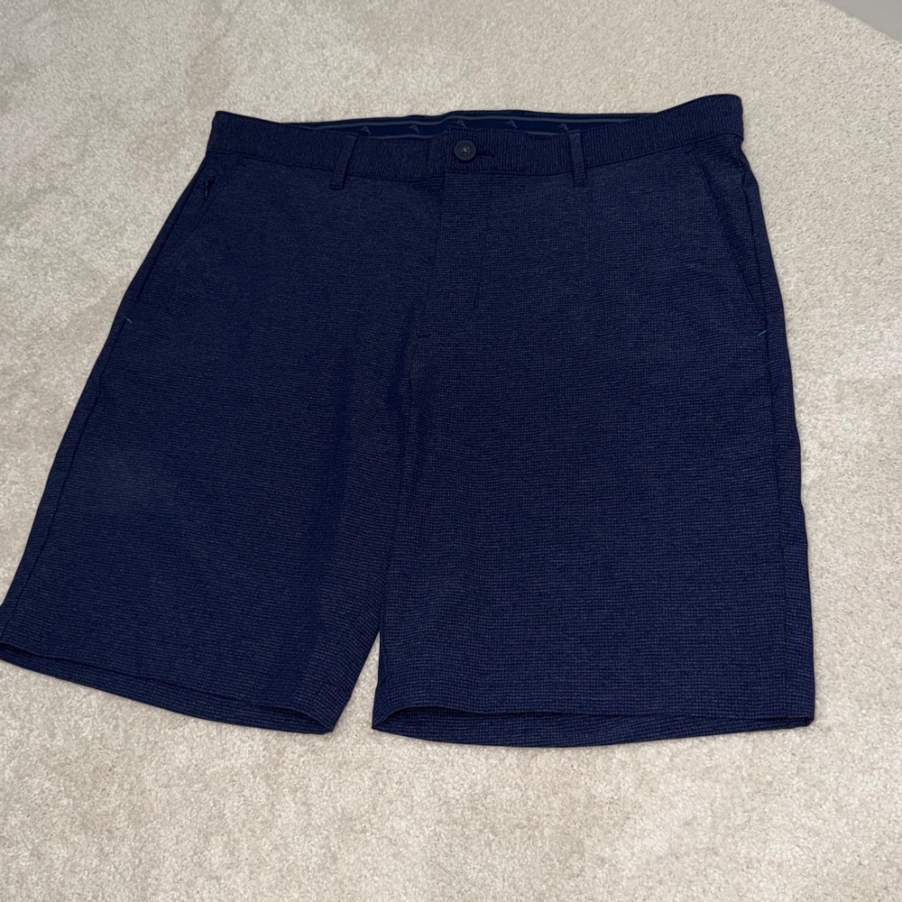 Tommy Bahama Island Zone Chip Shot Size 35 Dark Blue 9 inch Shorts EUC